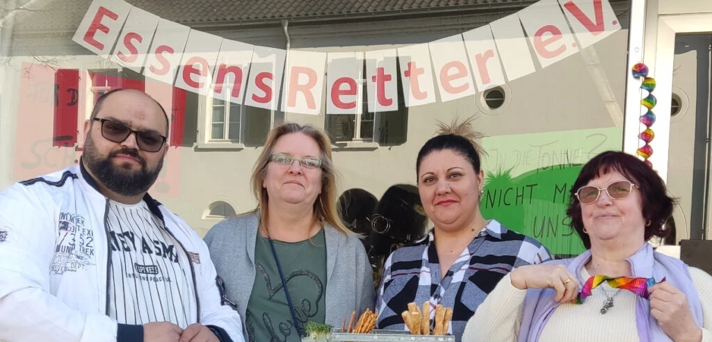 Team unter dem EssensRetter Banner